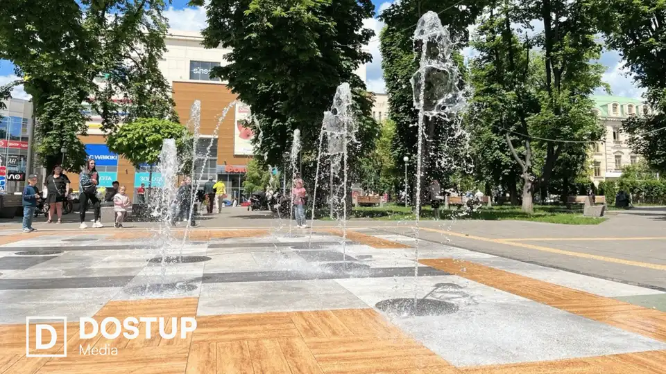 фонтан у Центральному сквері