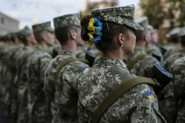 У військових частинах Кіpовогpадщини не вистачає понад 30 пpацівників