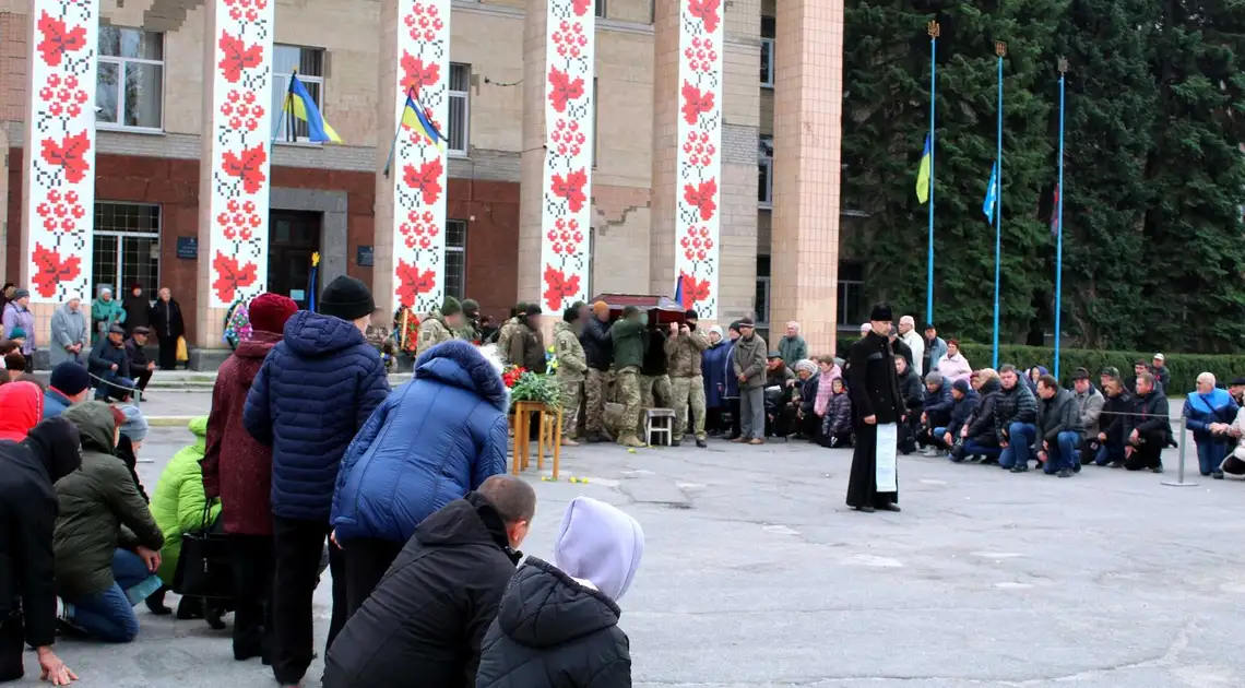 В громадах на Кіровоградщині попрощалися із загиблими захисниками (ФОТО) фото 1