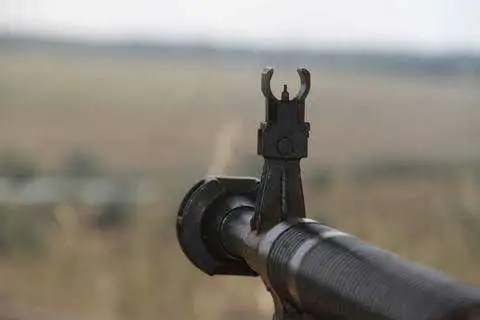 Бойовики за допомогою БМП спровокували відповідь ЗСУ під Луганським (ВІДЕО) фото 1