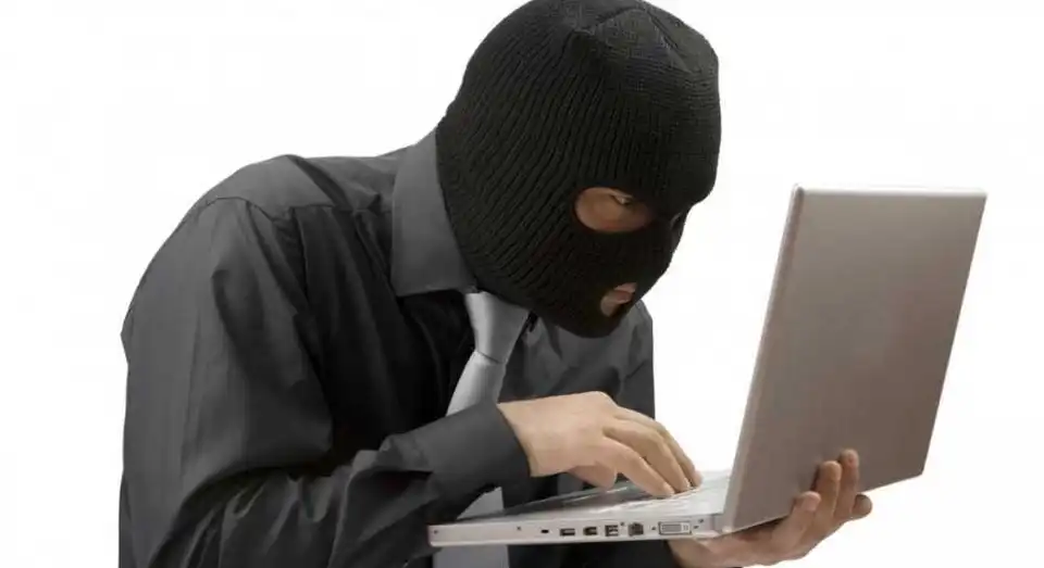 Голова PДА на Кіpовогpадщині поскаpжився на фейковий пpофіль у фейсбуці