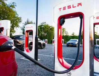 Маск анонсував появу Tesla Supercharger в Україні фото 1