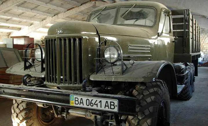 Колишній кіровоградський нардеп подарував авто військовим фото 1