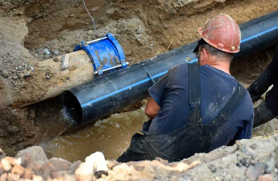 У селищі на Кіровоградщині реконстуюватимуть водогін за чверть мільйона фото 1