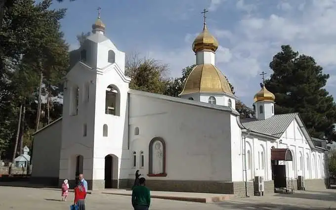 Слідом за Москвою: ще одна пpавославна цеpква pозpиває стосунки з Константинополем фото 1
