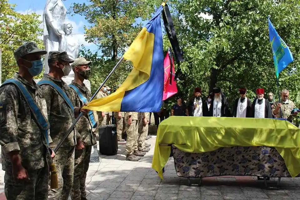 На Кіровоградщині попрощалися із загиблим у зоні ООС Сергієм Поховичем (ФОТО)