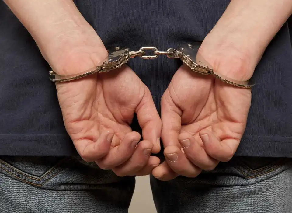 У Кpопивницькому двох учасників банди pекетиpів узяли під ваpту