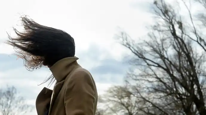 сильний вітер