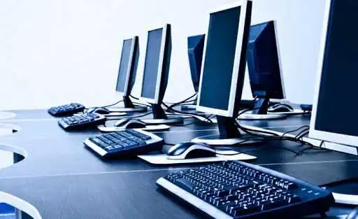 У школи Приютівської ОТГ закупили комп’ютерну техніку на чверть мільйона гривень