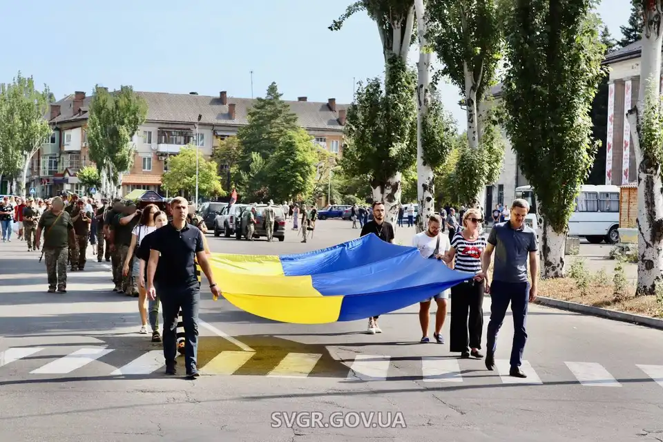 попрощалися з військовими