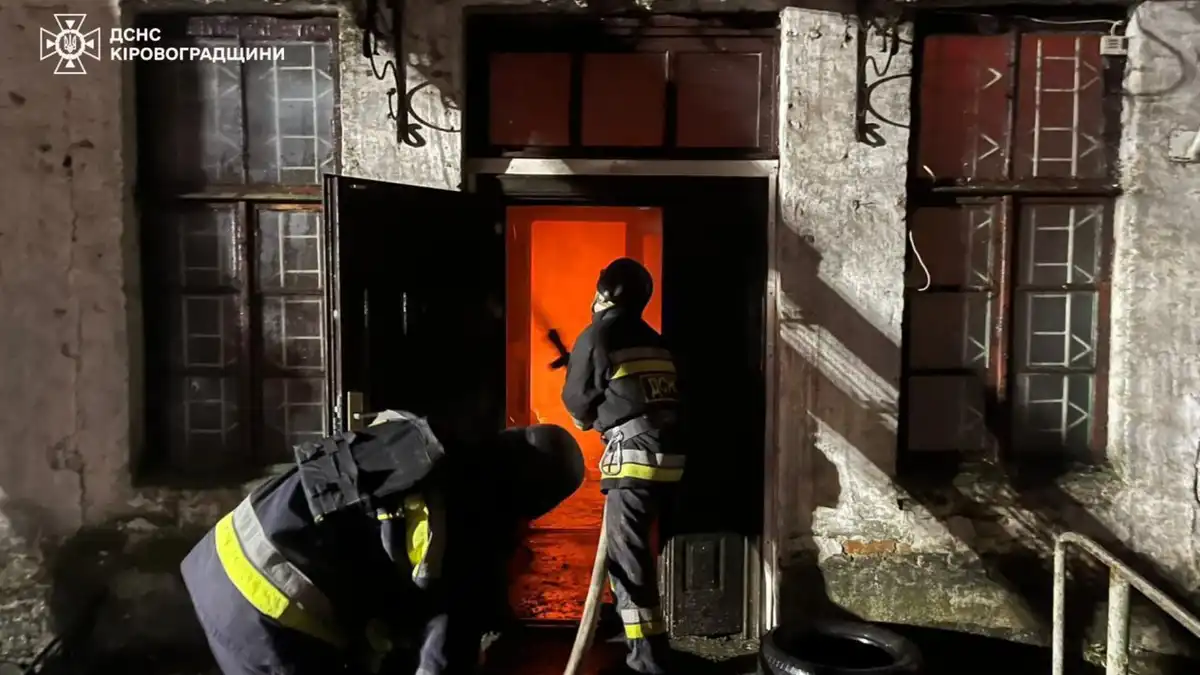 Пожежі, травмовані люди та зруйновані будинки: наслідки дронової атаки на Кіровоградщині