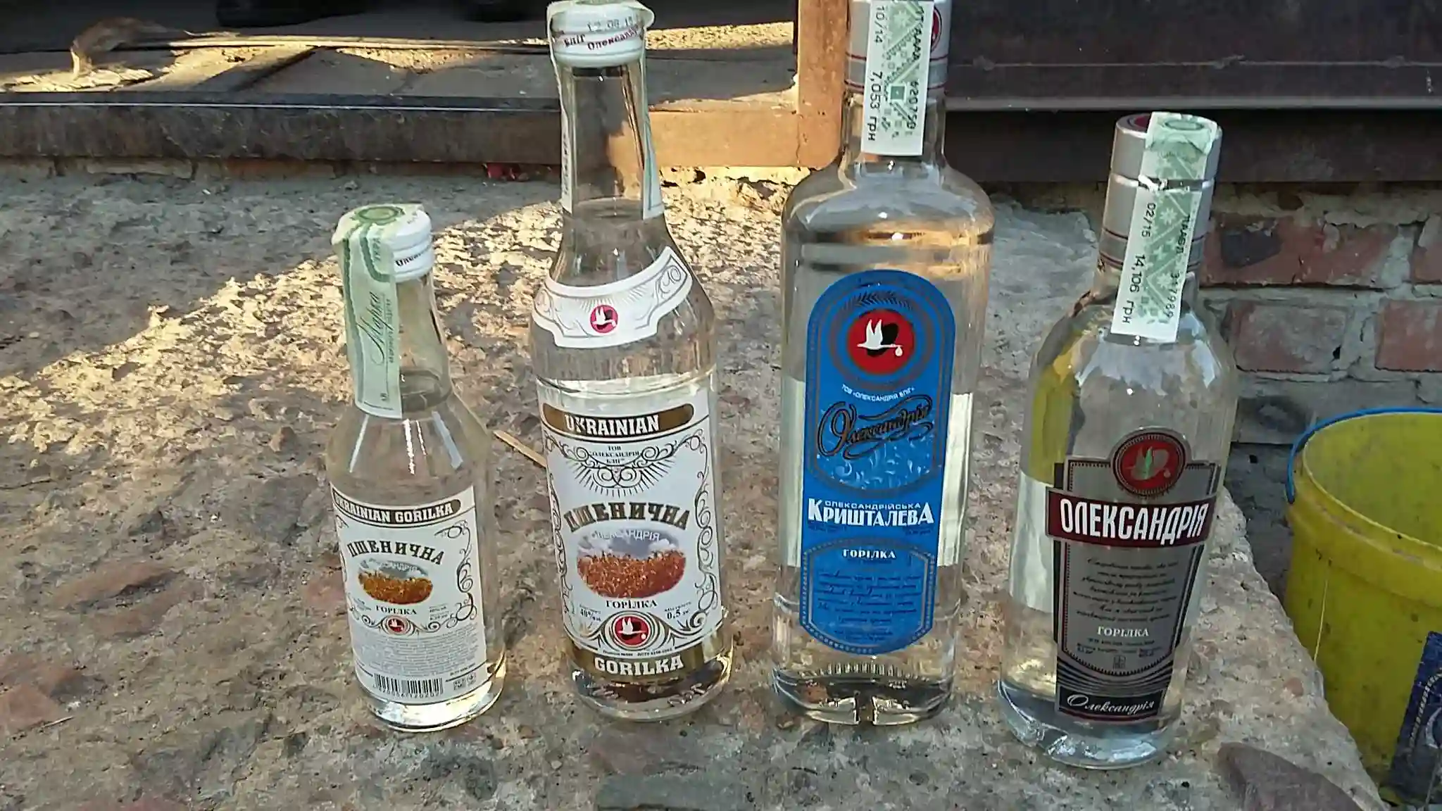На Кіровоградщині вилучили майже 3,5 тисячі пляшок фальсифікованої горілки фото 1