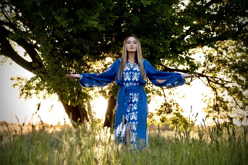 Люся Кава