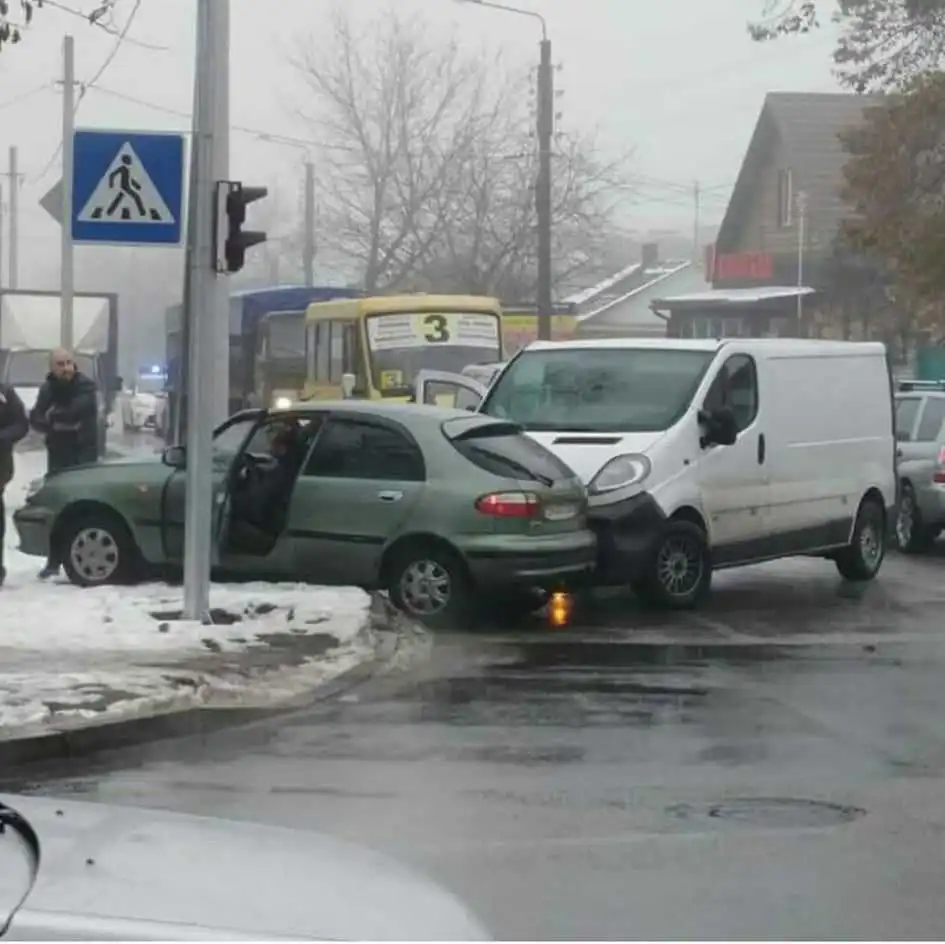 У Кропивницькому п’яний водій спричинив ДТП, є постраждалі (ФОТО)