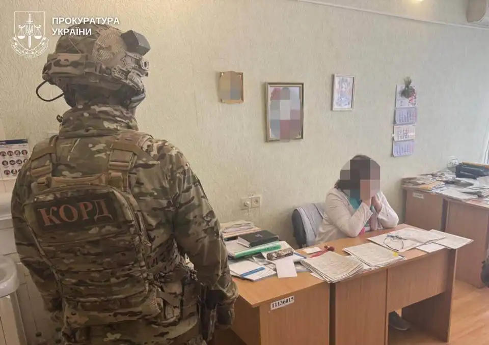 П’ятьом медикам на Кіровоградщині змінили підозри у справі про оформлення інвалідності за гроші