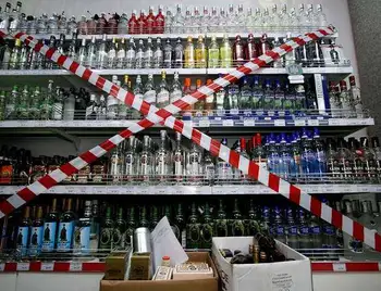 У Кропивницькому на продавчиню магазину склали протокол за продаж алкоголю вночі фото 1