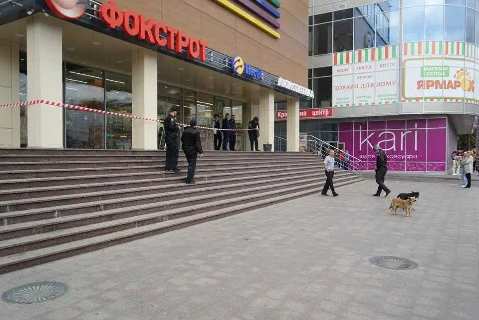 У Кропивницькому евакуювали відвідувачів торгового центру DEPO't (ФОТО)