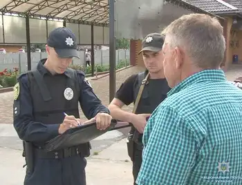 Чоловіки на Кіровоградщини вимагали з фермера гроші для друзів у в'язниці фото 1