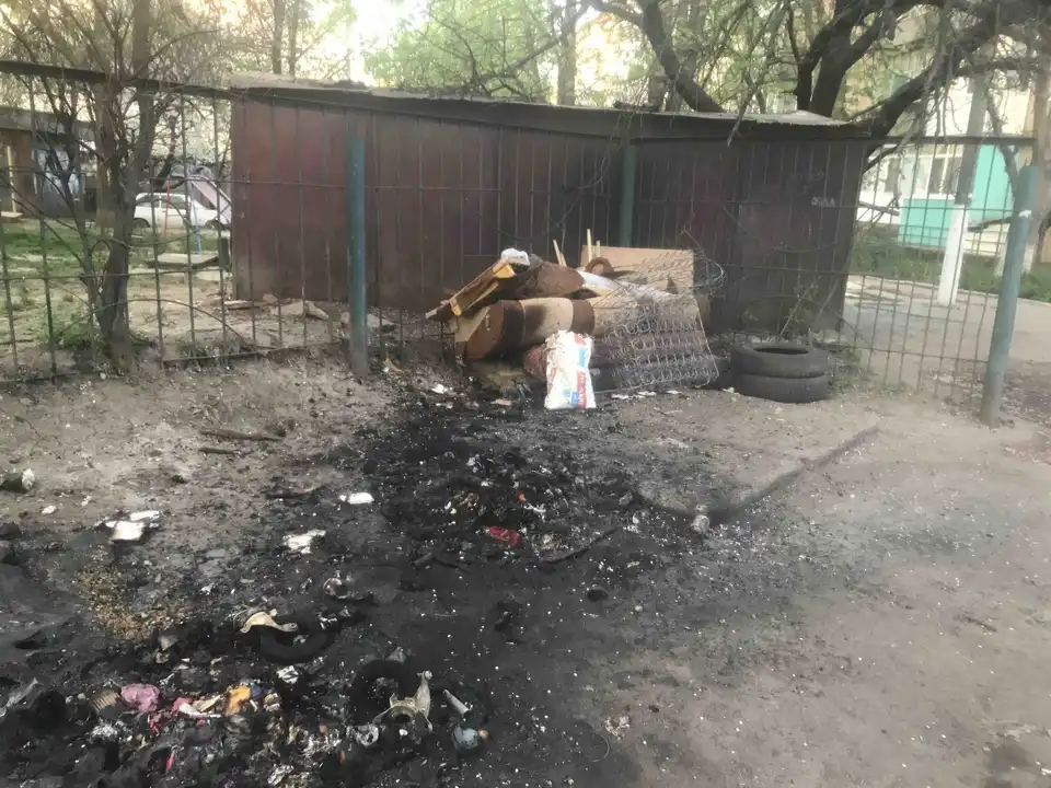 згоріли сміттєві контейнери у Кропивницькому