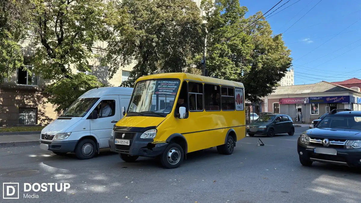 ДТП у Кропивницькому за участю маршрутки №5