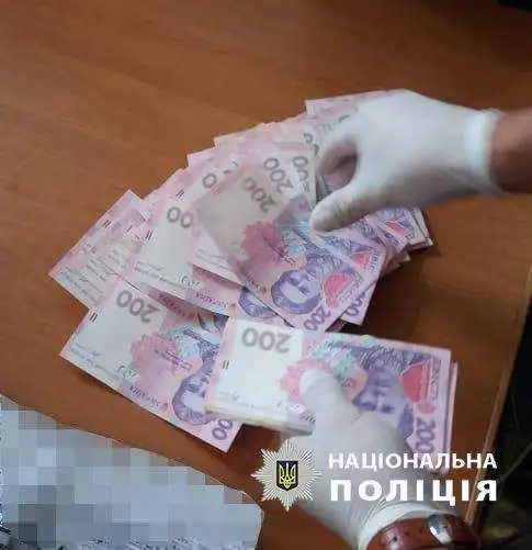 На Кіpовогpадщині викpили у хабаpництві посадових осіб ОДА (ФОТО)