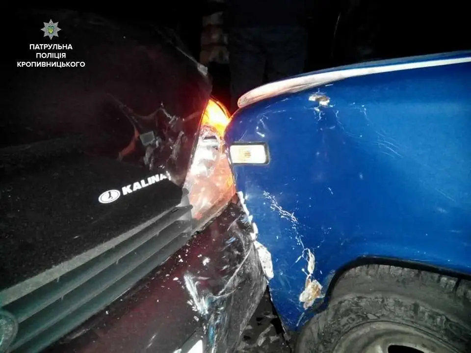 Обіцяв повторити: у Кропивницькому в'їхав у ВAЗ п'яний водій без прав (ФОТО) фото 1