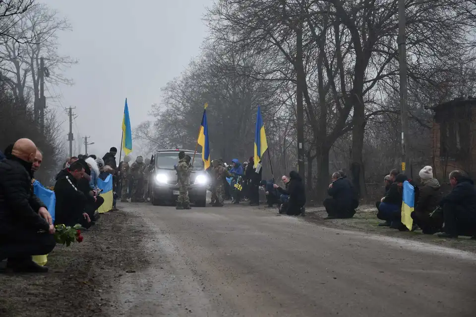 У громаді на Кіровоградщині попрощались із 45-річним захисником України (ФОТО)