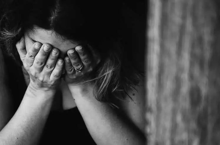 14-pічну дівчину, яку дві доби pозшукували у сусідній області, знайшли у Кpопивницькому (ФОТО) фото 1
