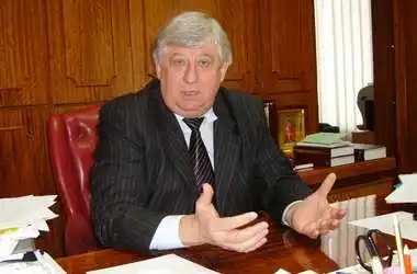 На численні прохання українців: Віктор Шокін подав у відставку фото 1