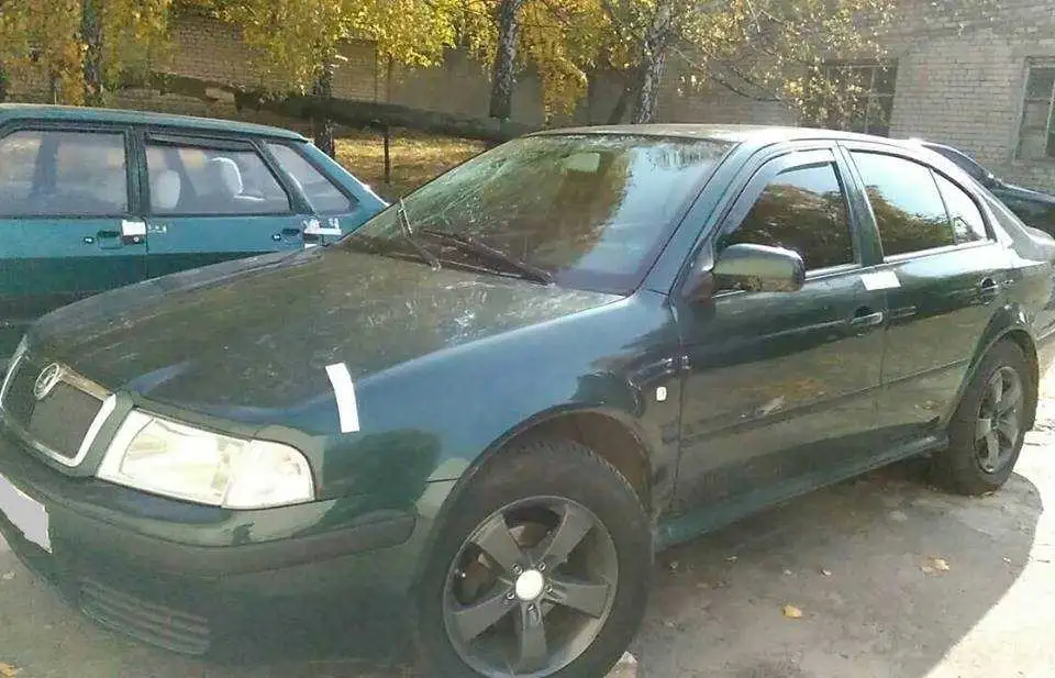 На Кіровоградщині злочинці збили двох жінок, тікаючи на викраденому авто (ФОТО) фото 1
