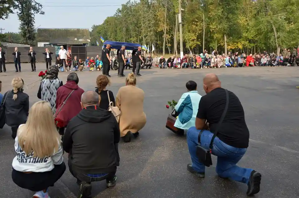 попрощалися з військовими