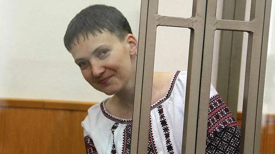 Українці зустрічають Надію Савченко, яку вирвали з російської катівні (НАЖИВО)