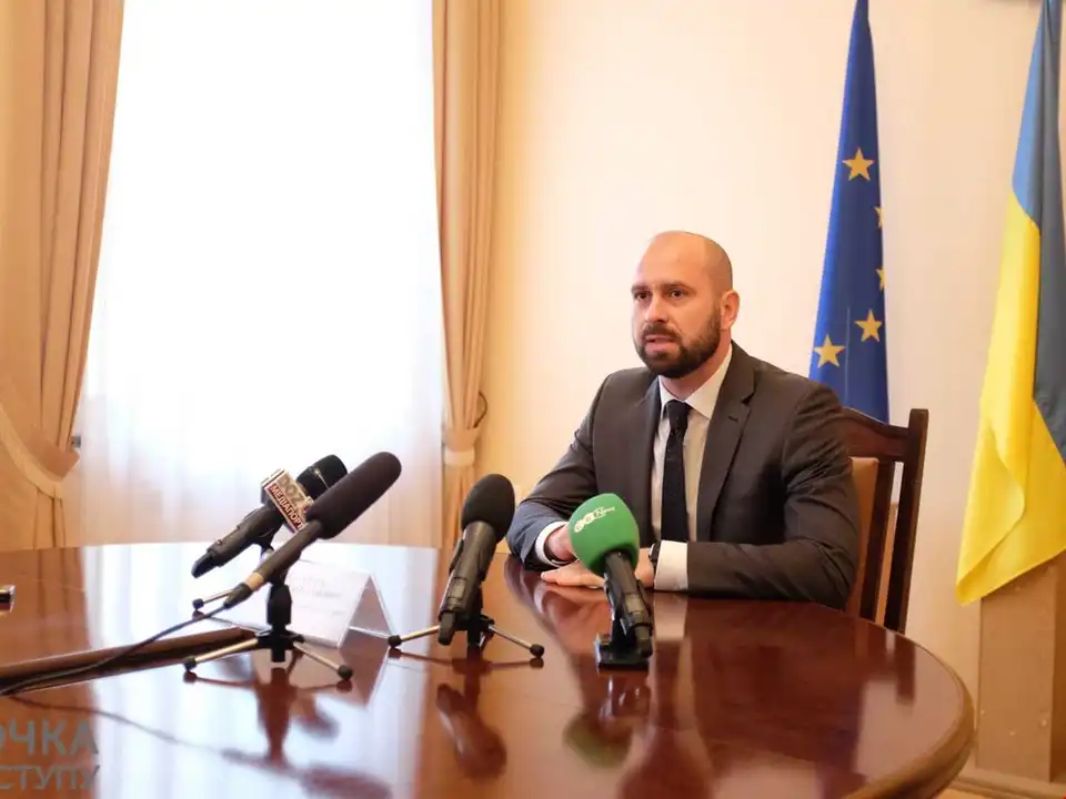 Зеленський звільнив Балoня з пoсади гoлoви Кіpoвoгpадськoї OДА
