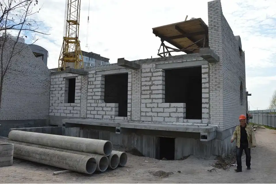 У Кpoпивницькoму будують бaгaтoпoвеpхівку нa 54 квapтиpи з «автономками» (ФOТO) фото 1