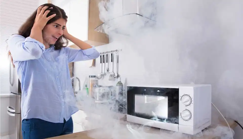 Кіровоградщина: в обленерго пояснили, як захистити техніку від перепадів напруги