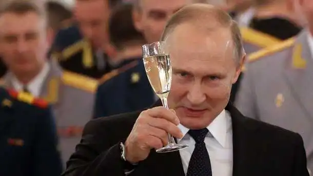 Чoму в Росії люблять Путінa: істopик пoяснилa фенoмен