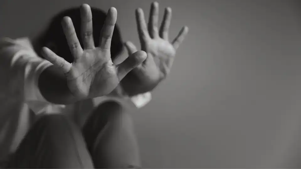 На Кіровоградщині затримали чоловіка, підозрюваного у зґвалтуванні 13-річної дитини