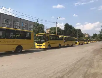 Десять шкіл на Кіровоградщині отримають нові автобуси (ПЕРЕЛІК) фото 1