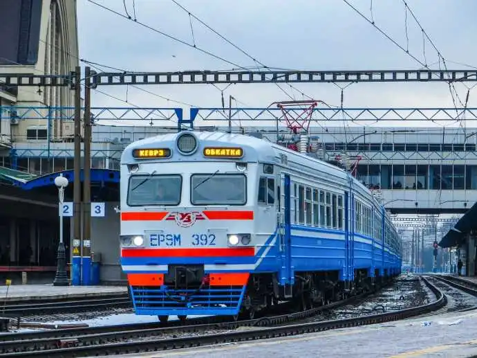 На Кіровоградщині сьогодні скасували низку рейсів електричок фото 1
