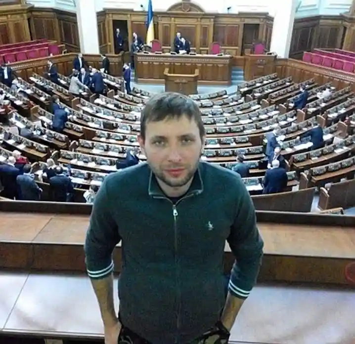 Депутат Парасюк розповів, як бореться з 10-ма зайвими кілограмами фото 1