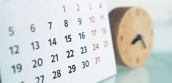 Кабмін затвердив план перенесення робочих днів у 2022-му році
