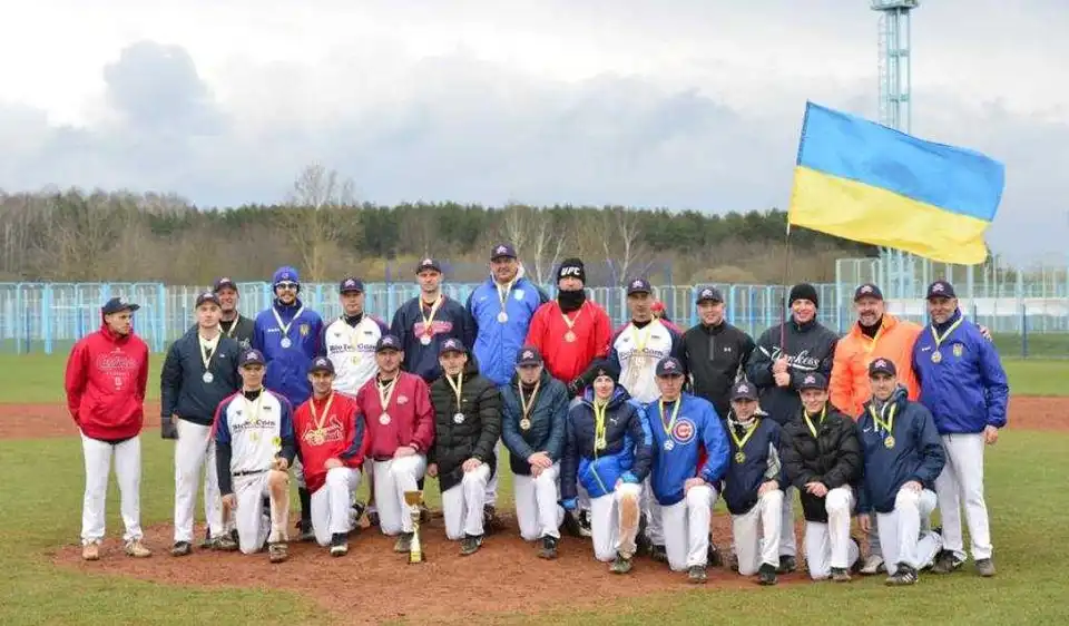 Кропивницькі бейсболісти здобули Кoнтинентальний кубoк-2017 (ФОТО)
