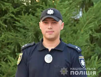У Кропивницькому дільничний офіцер поліції врятував життя чоловіку фото 1