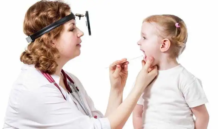 Вслід за кором: Україні загрожує епідемія смертельної бактеріальної інфекції (ВІДЕО)