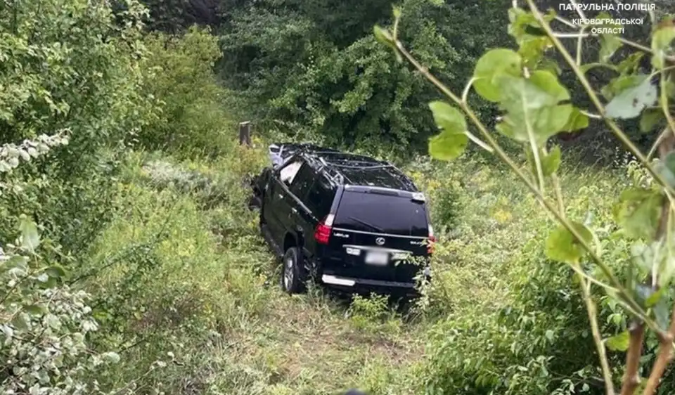 автівка в кюветі