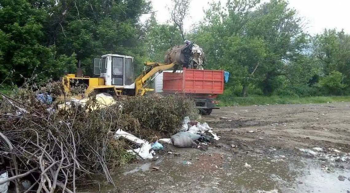 У Кропивницькому ліквідують низку незаконних сміттєзвалищ (ФОТО) фото 1