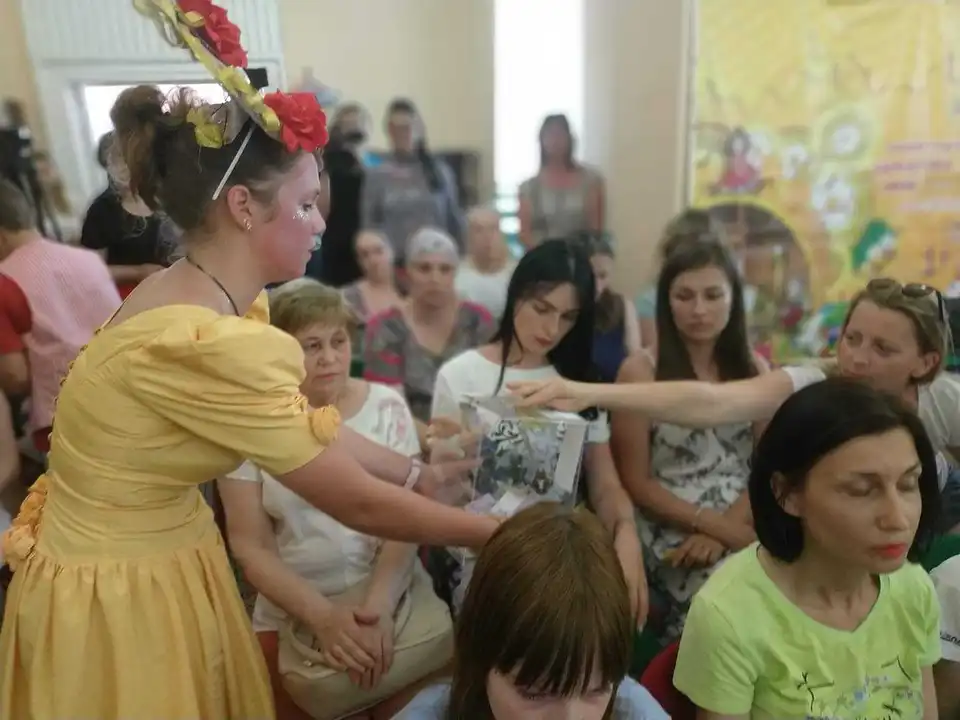 У Кропивницькому показали благодійну виставу в підтримку Елі Яригіної (ФОТО)
