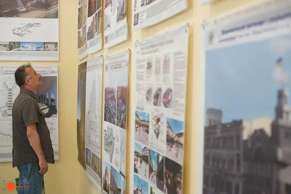 Погляд у майбутнє: в Кіровограді презентували кращі роботи архітекторів України (ФОТОРЕПОРТАЖ) фото 15