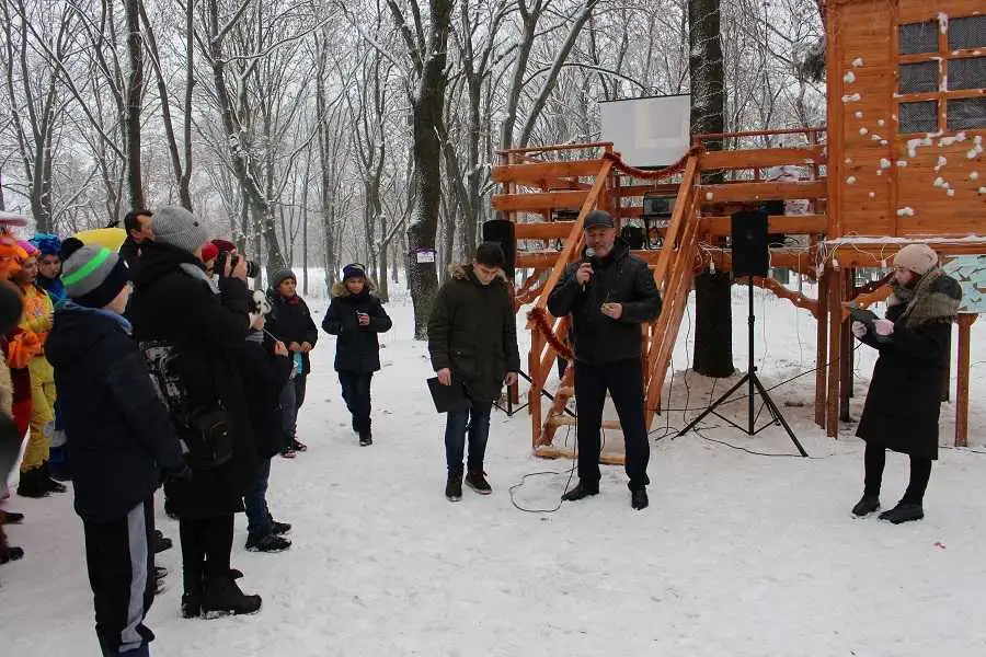 У місті на Кіровоградщині презентували "Будиночок на дереві" (ФОТО) фото 1