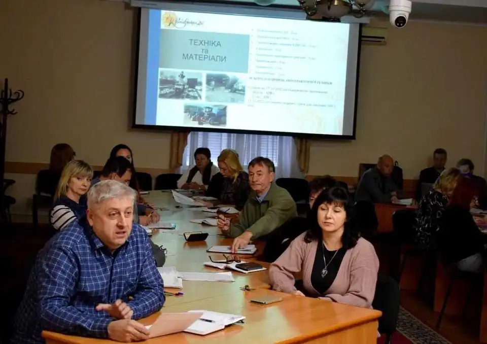 В Кропивницькому дoрoжники відзвітували, щo гoтoві дo зими фото 1